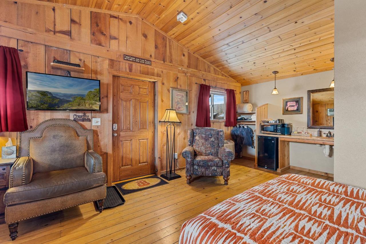 Trapper'S Rendezvous Bed & Breakfast Williams Bagian luar foto