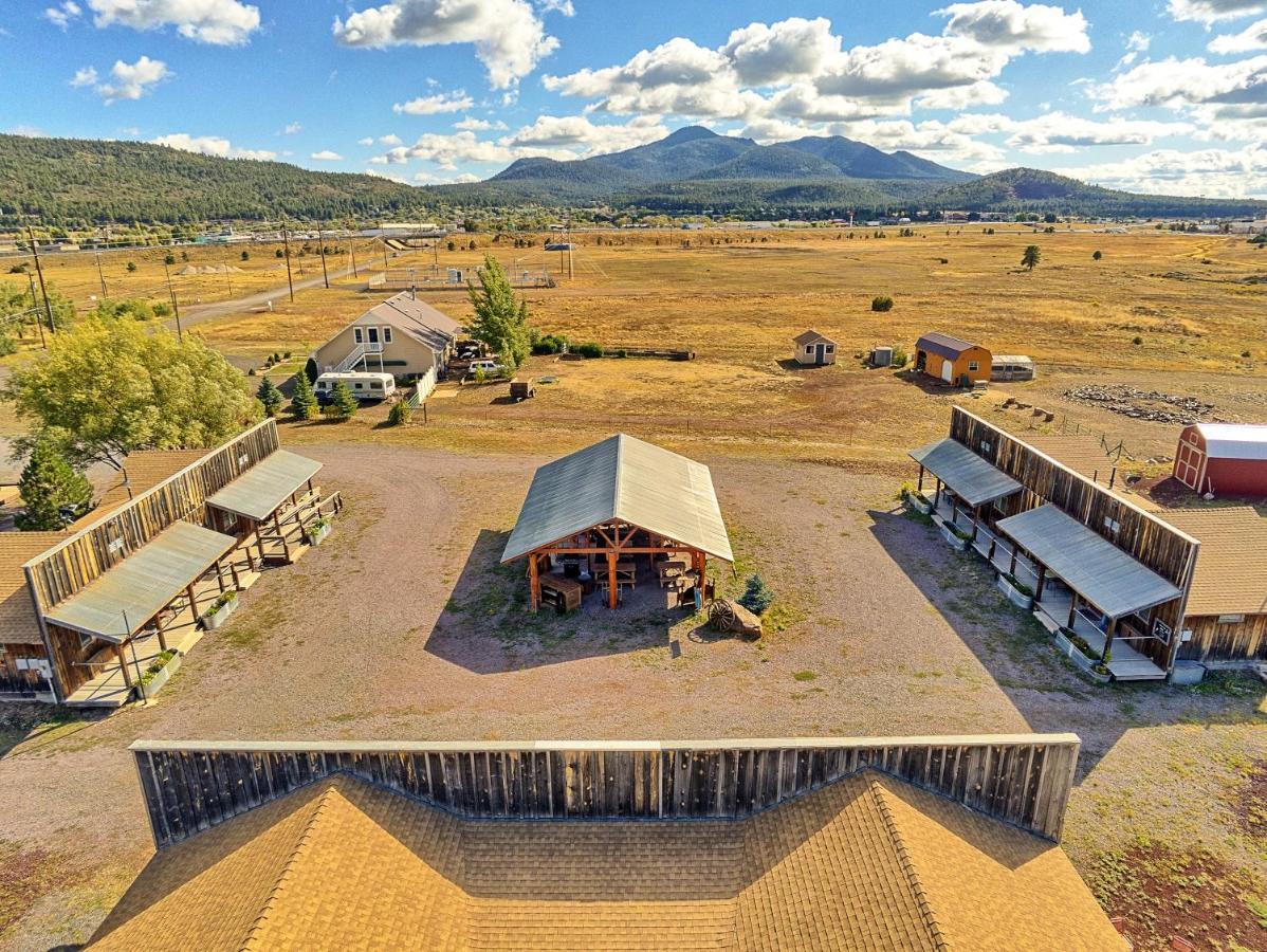 Trapper'S Rendezvous Bed & Breakfast Williams Bagian luar foto