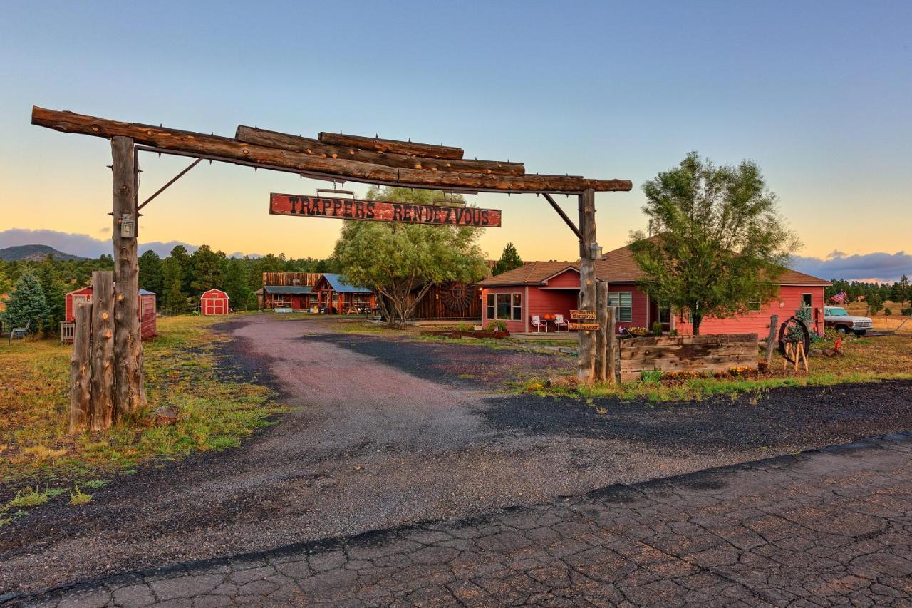 Trapper'S Rendezvous Bed & Breakfast Williams Bagian luar foto